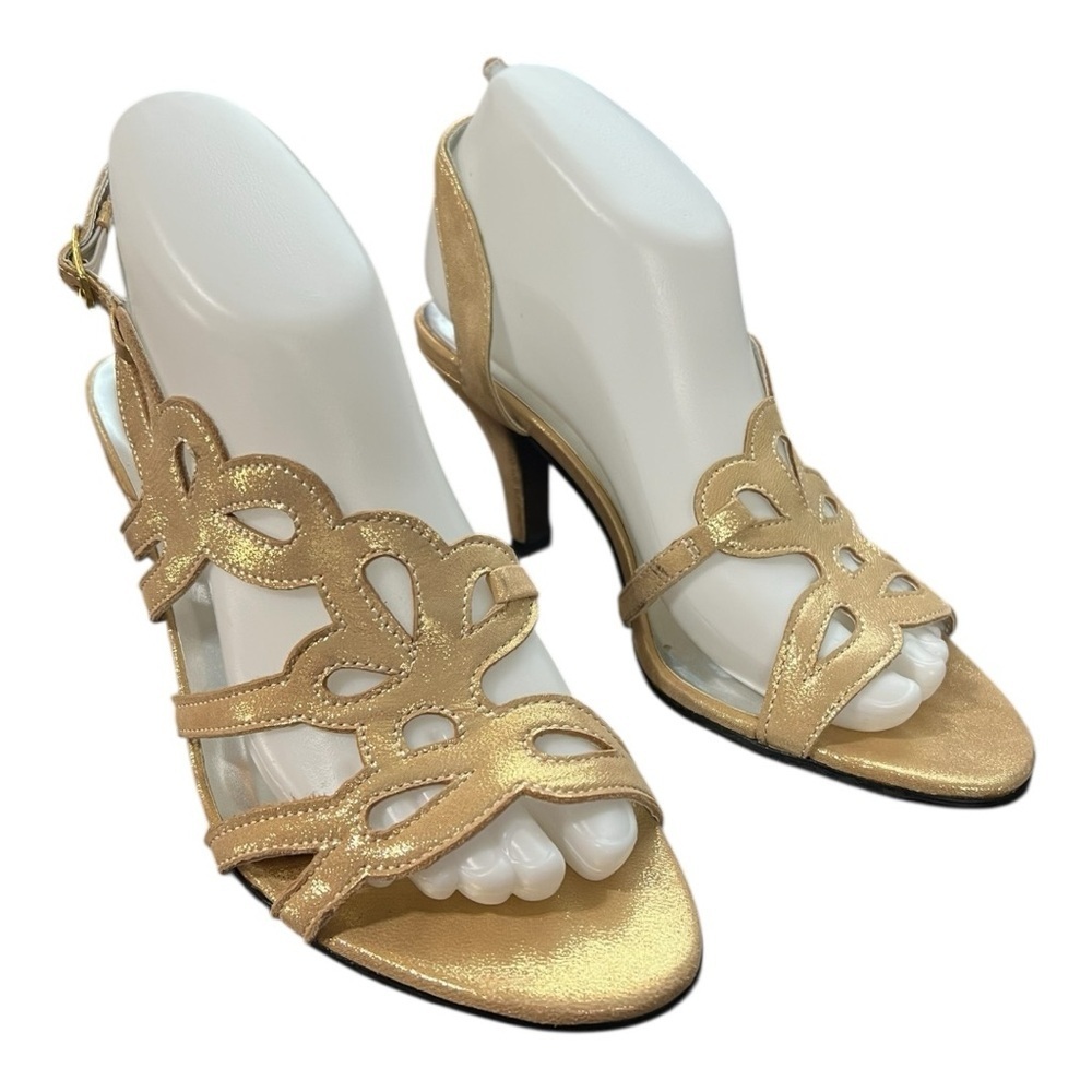 Beacon Reflections Leather Elegant Gold Women's Heels Size 8Womens